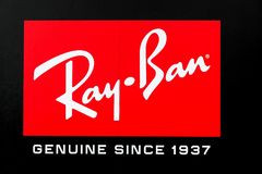 RAY BAN